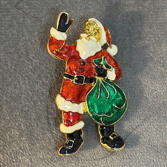 Vintage Gold Tone Merry Christmas Holiday Santa Claus Enamel Brooch Pin - Picture 7 of 10